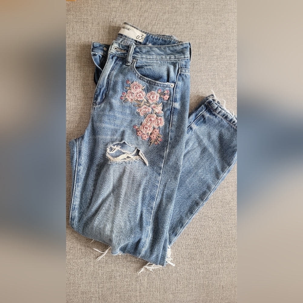 HOLLISTER mom jeans
